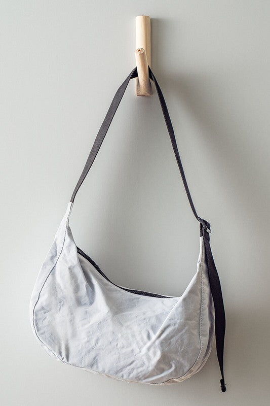1553 Lightweight Messenger Bags