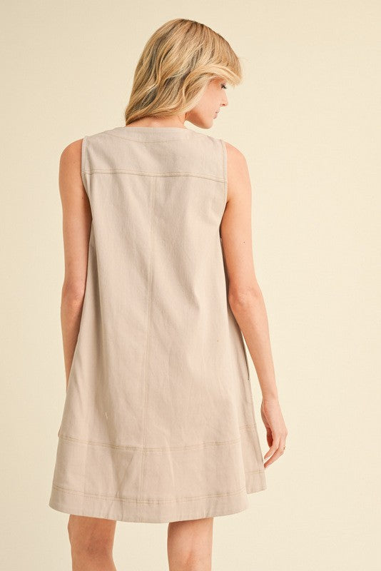 1362 V-Neck Zipper & Pocket Dress