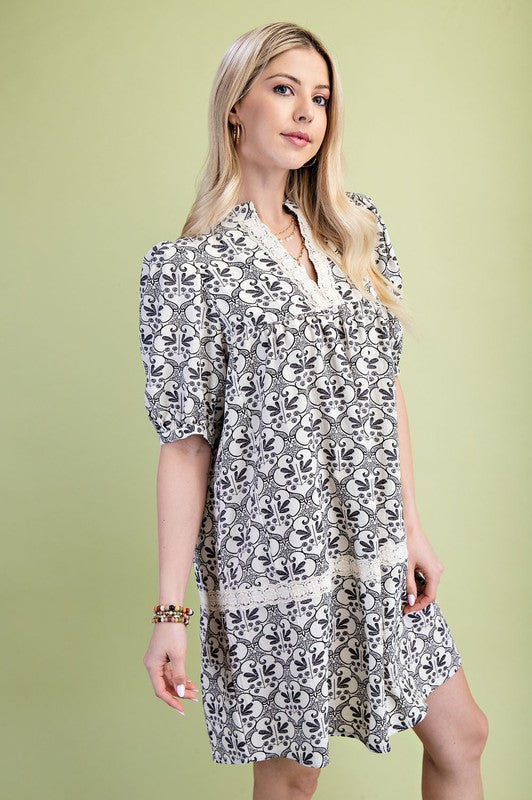 1407 Lightweight Black And White Lace Dress