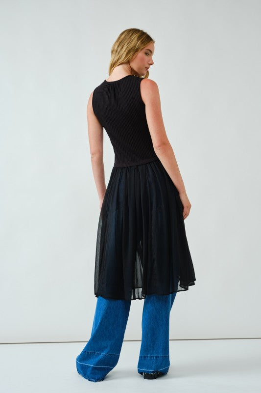 1622 Sleeveless Button Down Sheer Top