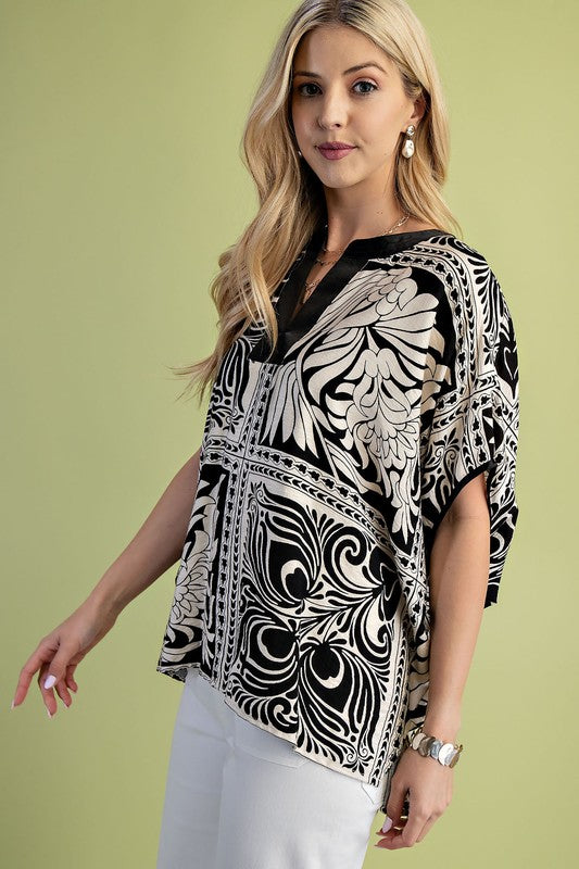 1648 Black And White V-Neck Top