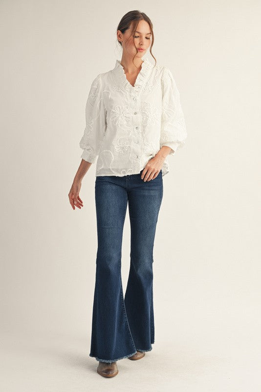 1652 Embroidered 3/4 Sleeve Shirt
