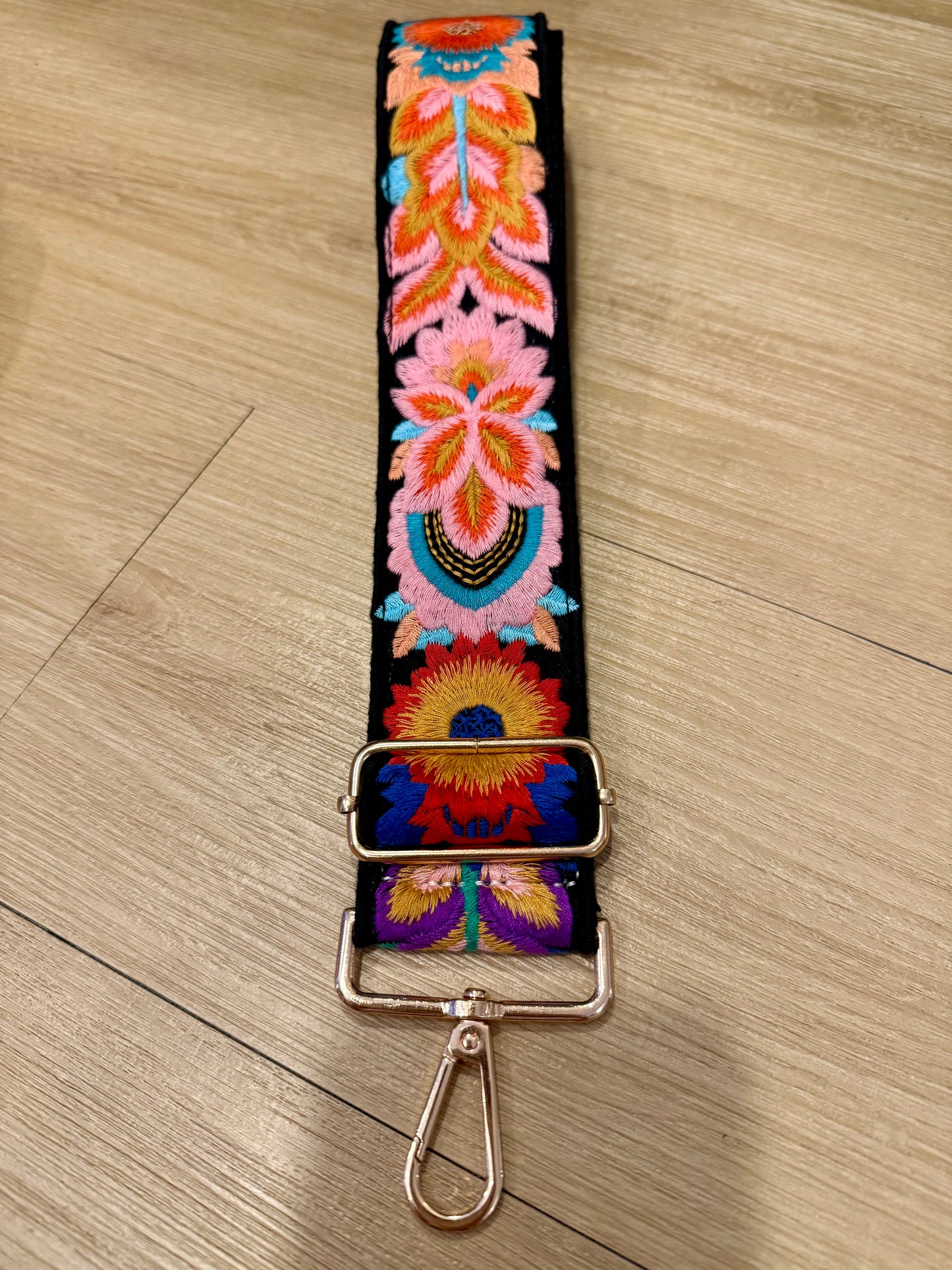 1539 Colorful Bag Straps