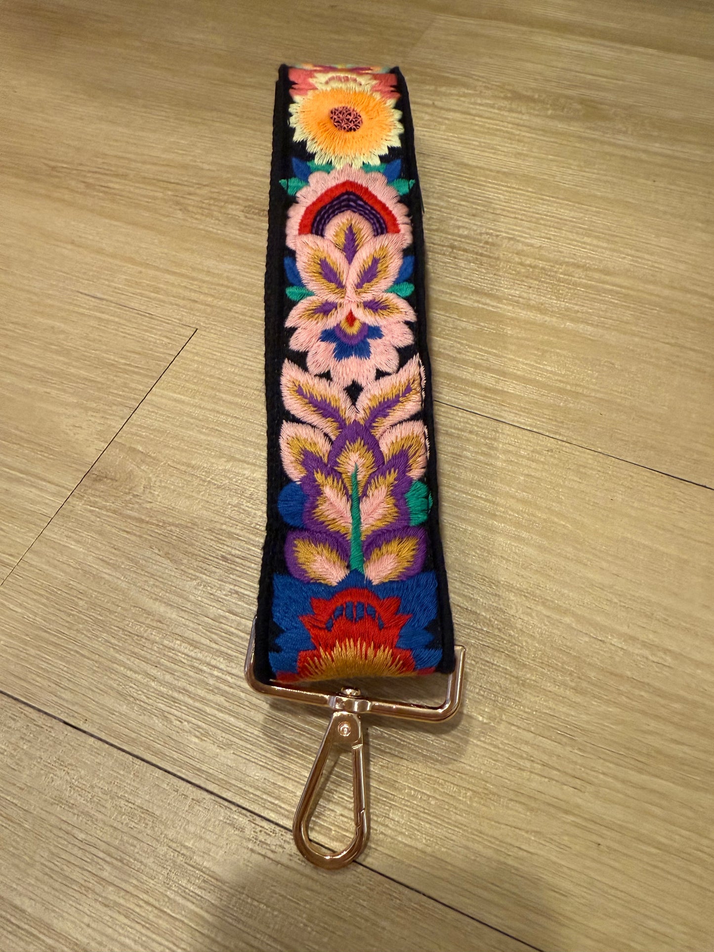1539 Colorful Bag Straps