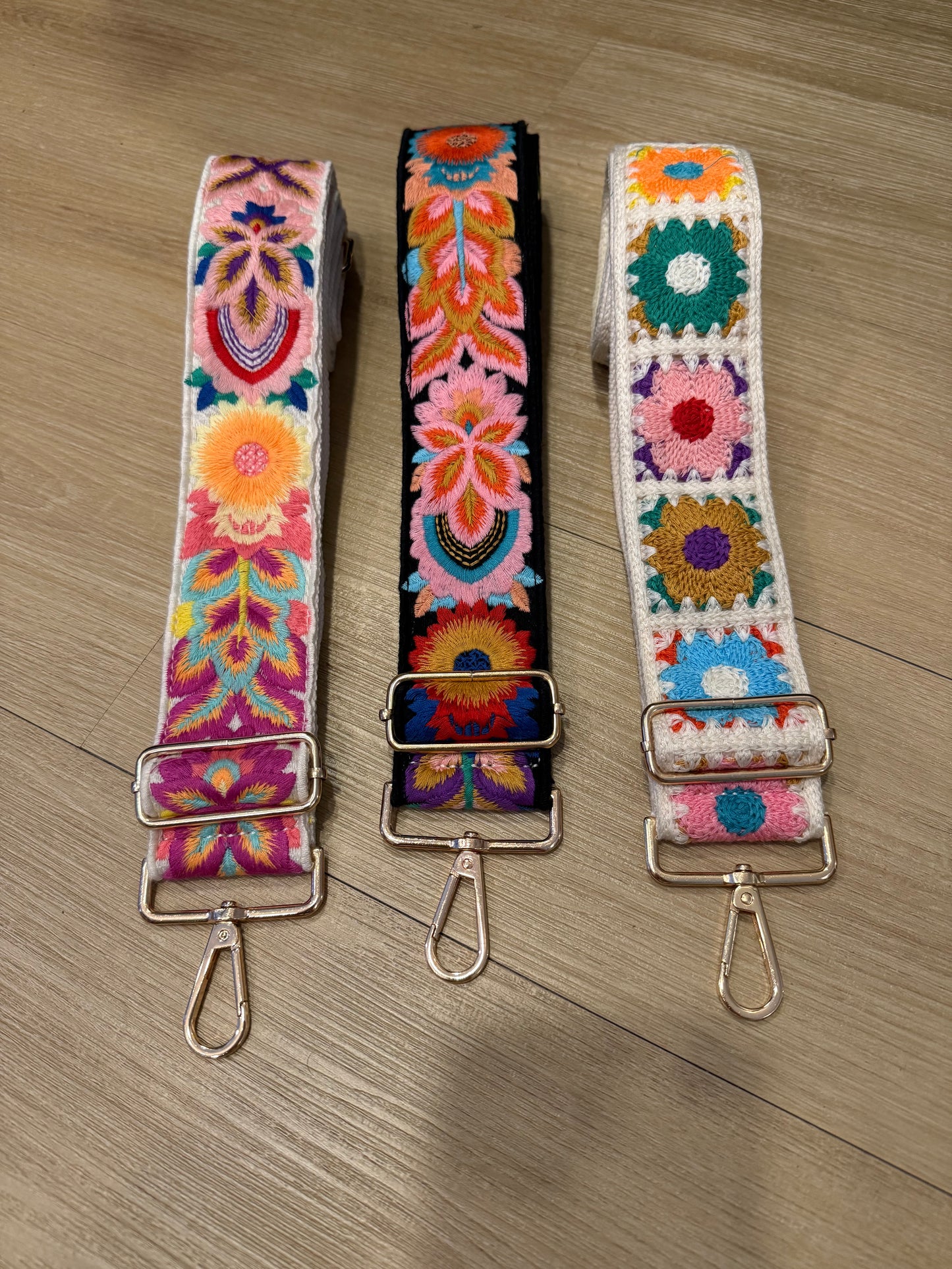 1539 Colorful Bag Straps