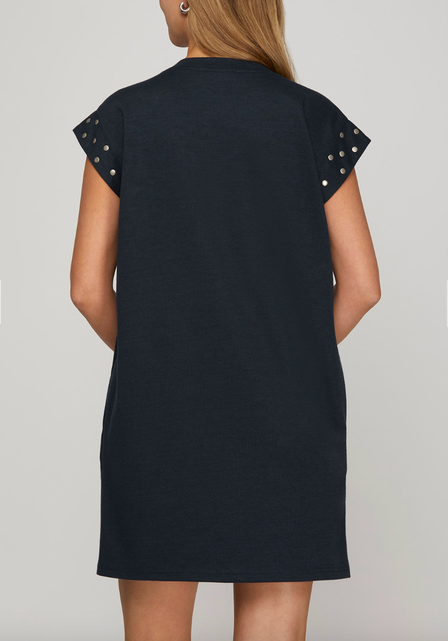 1637 Studded Comfy Model Dress