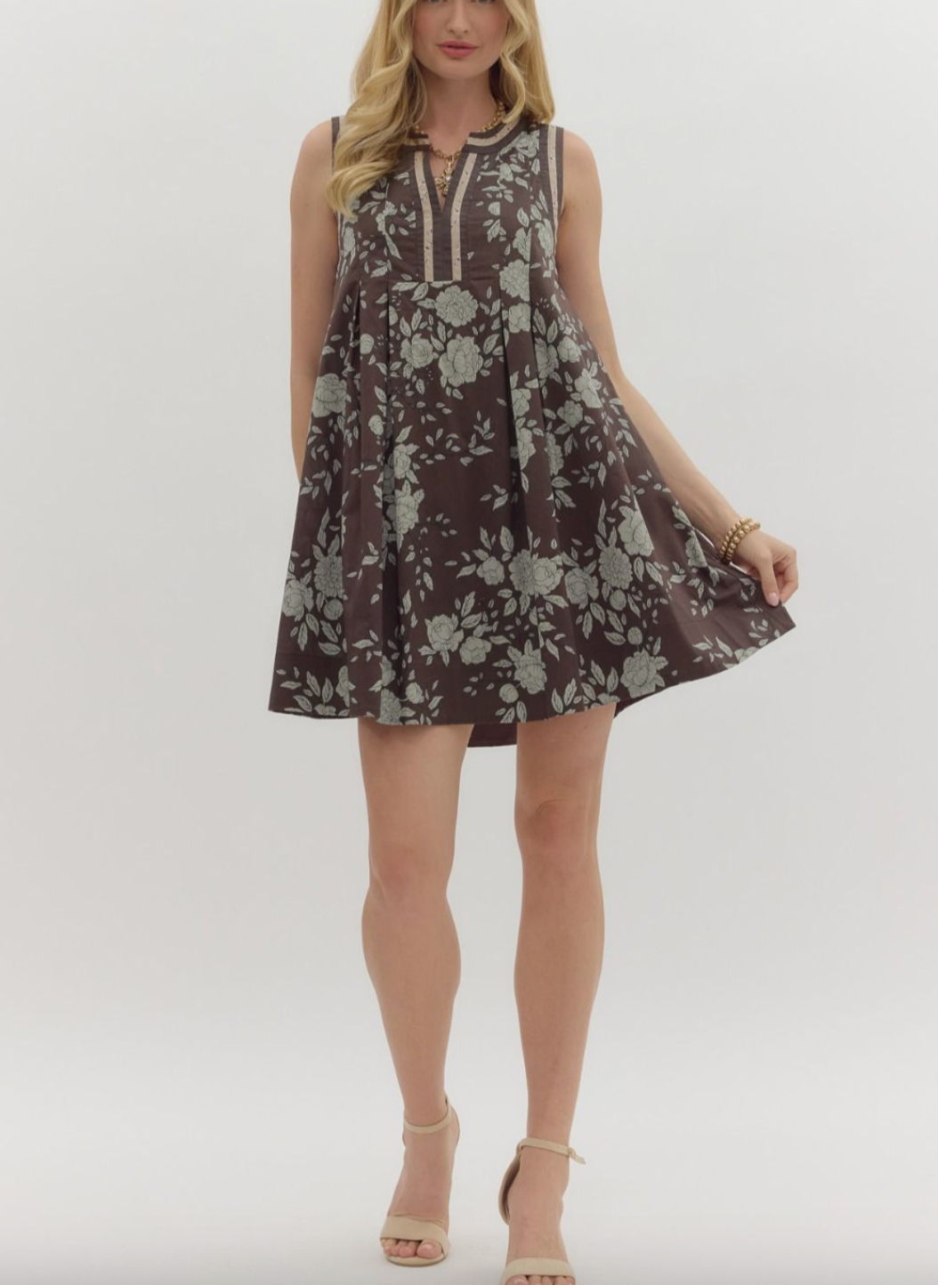 1691 Sleeveless Short Dress