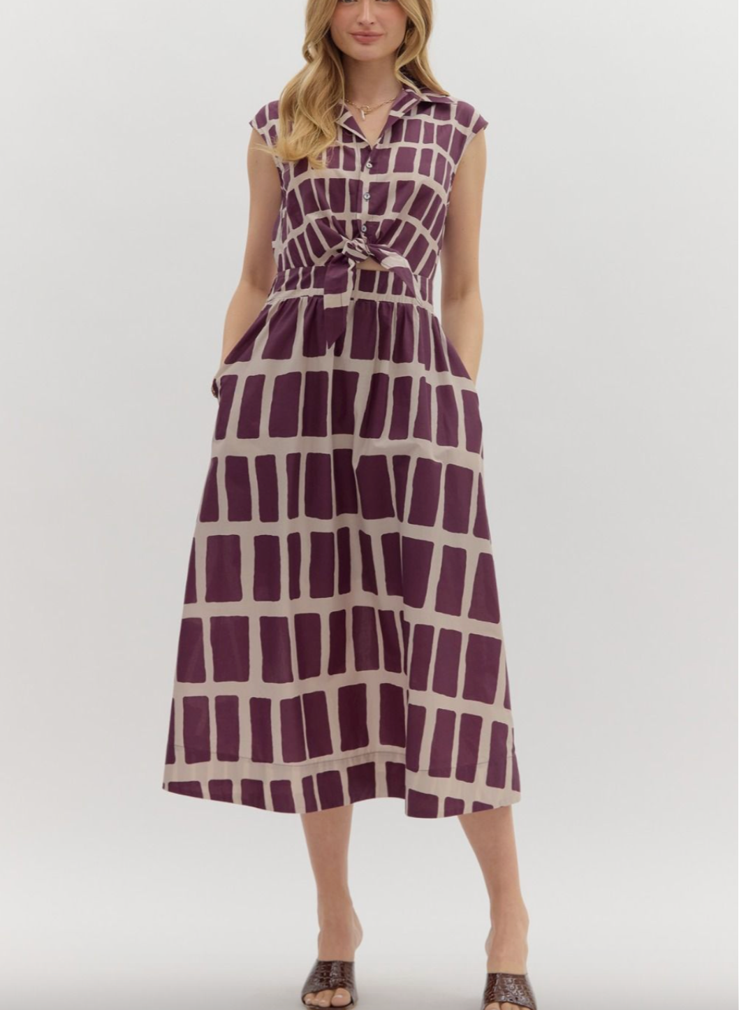1686 Sleeveless Wine Midi Dress