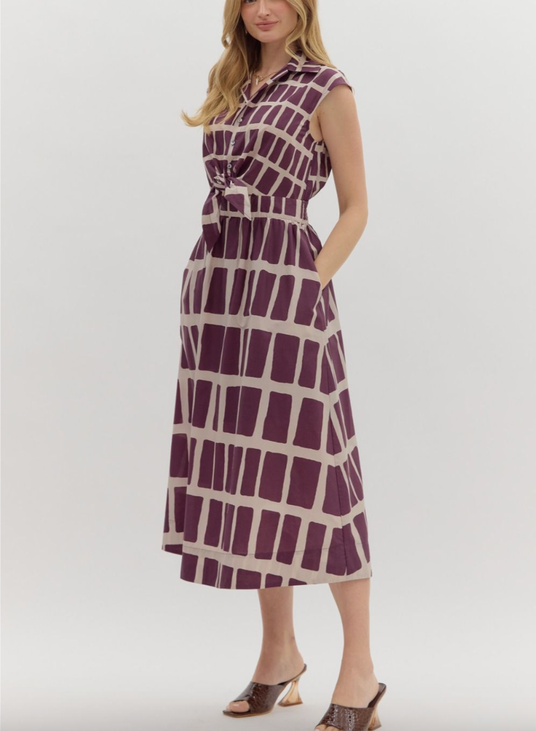 1686 Sleeveless Wine Midi Dress