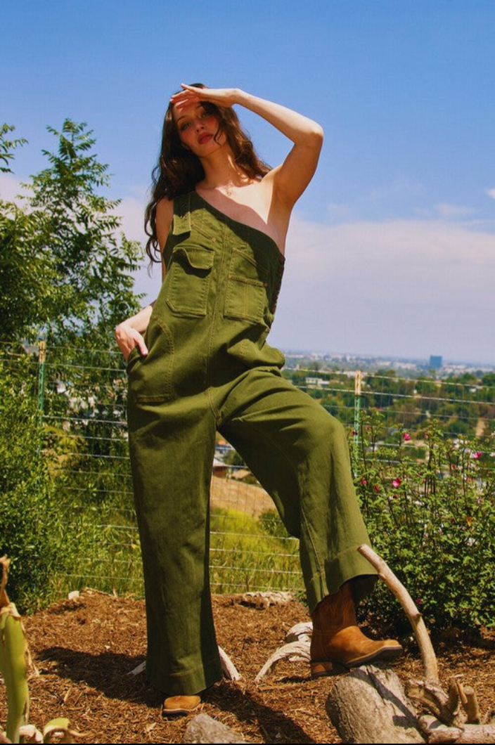 1704 One Shoulder Buckel Jumpsuit