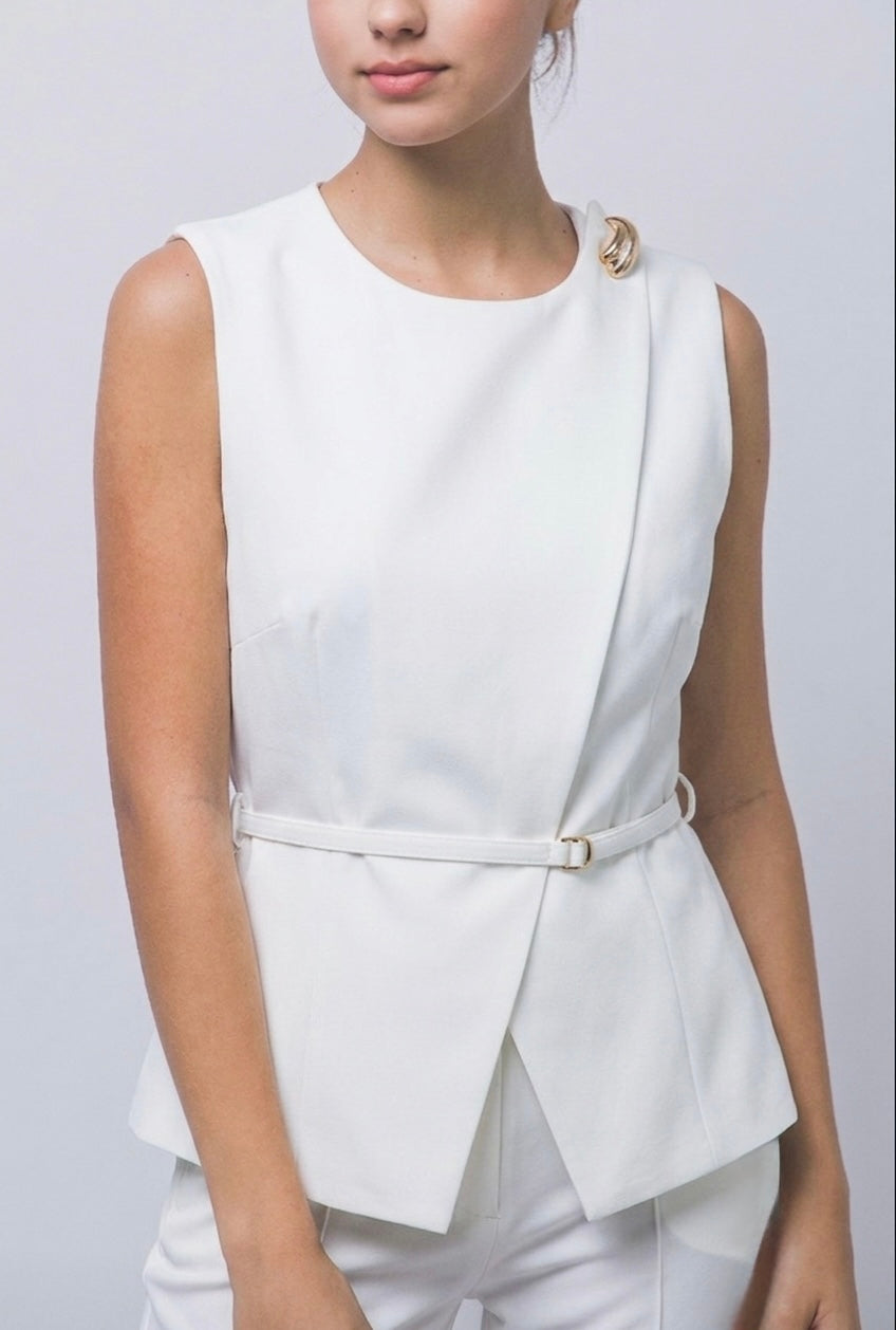 2581 Belted Vest