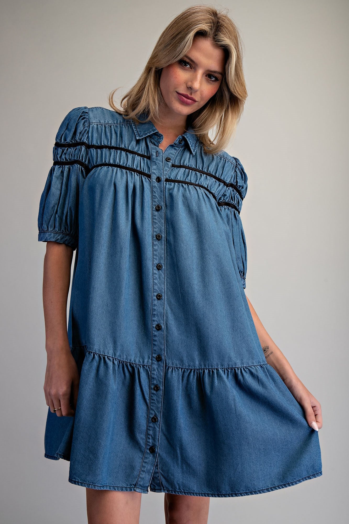 2252 Bubble Sleeve Denim Dress