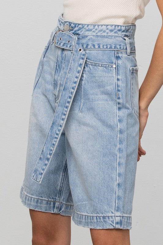 1726 Belted Bermuda Pant