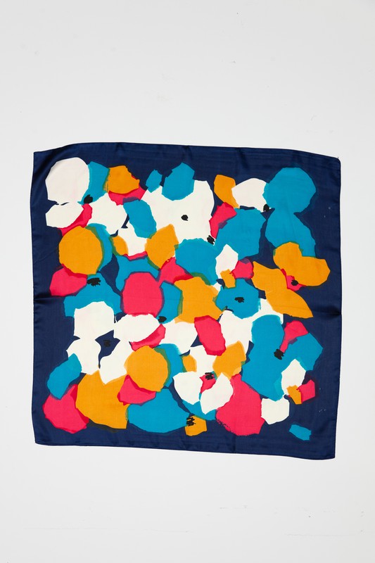 1554 Silky Scarf