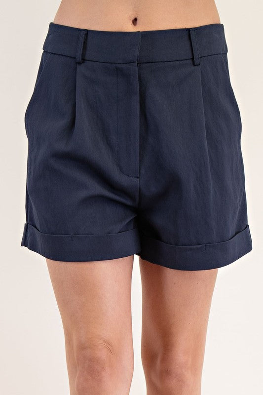 1524 Pleated Short