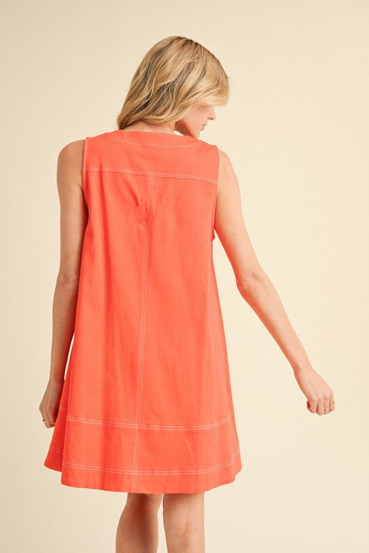 1362 V-Neck Zipper & Pocket Dress