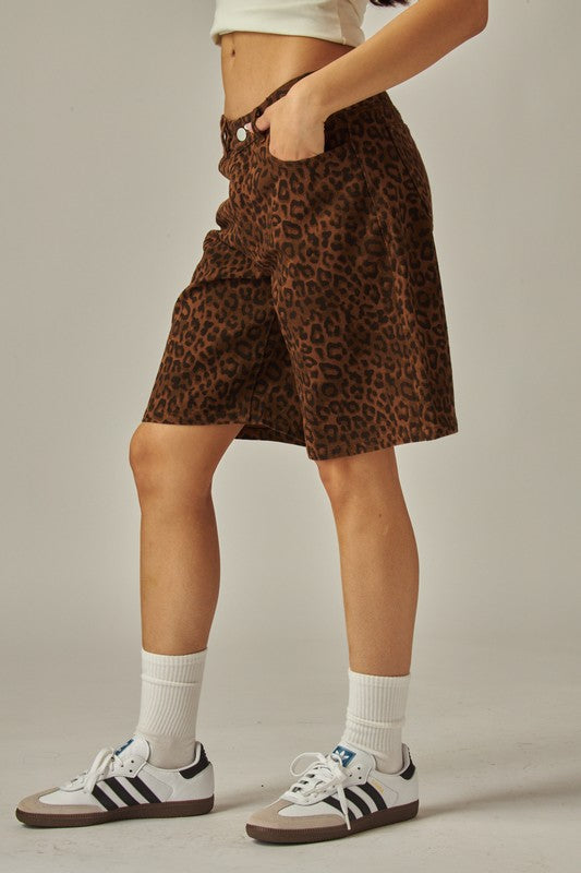 1756 Animal Print Bermuda Pant