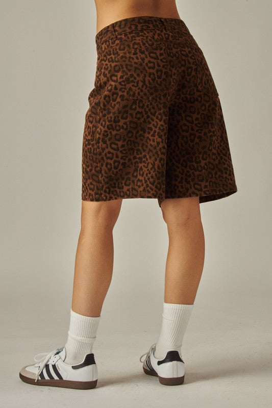 1756 Animal Print Bermuda Pant
