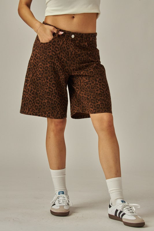 1756 Animal Print Bermuda Pant