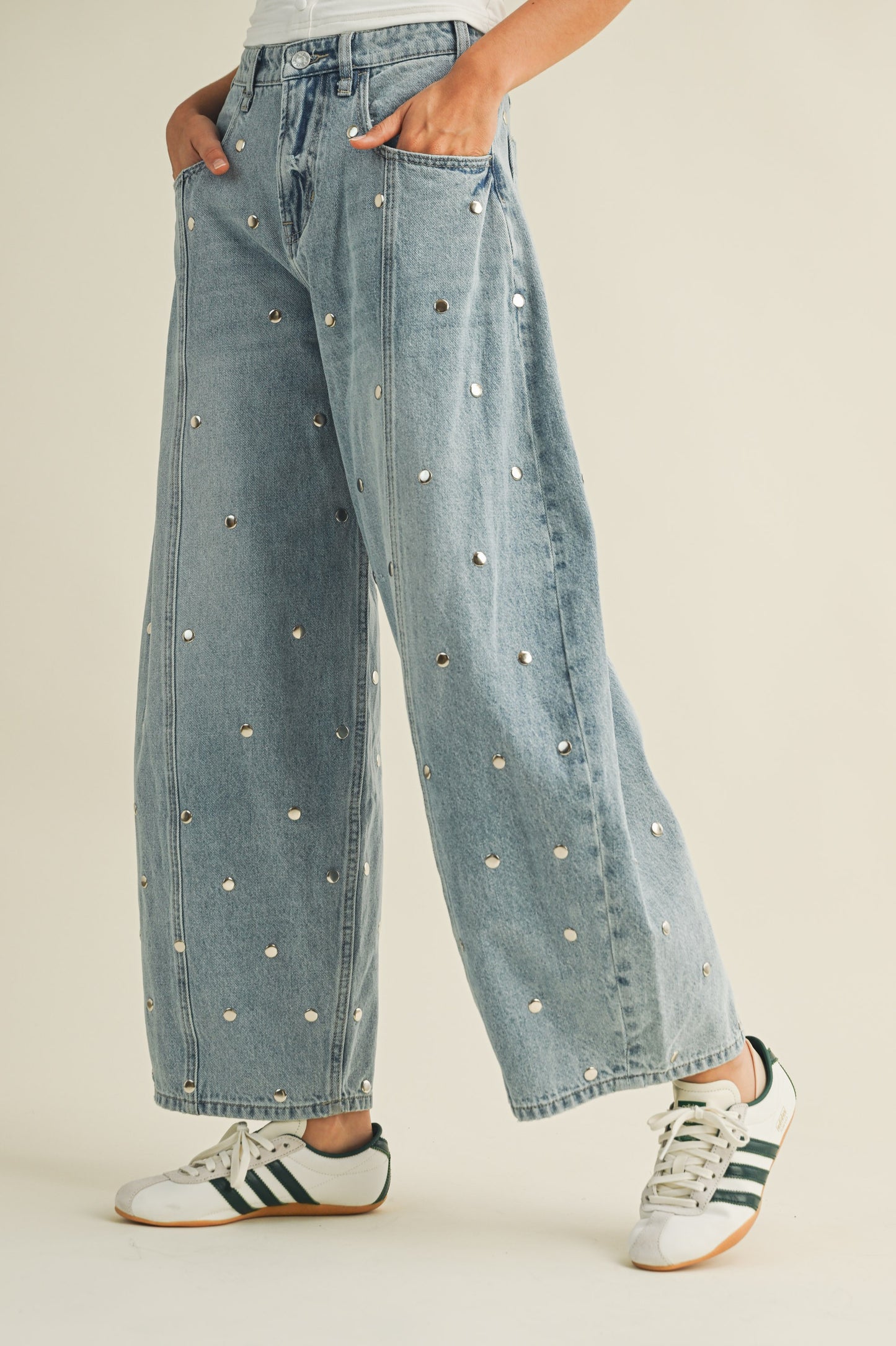 2447 Studded Barrel Pant