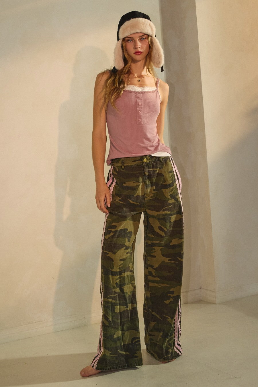 2592 Camo Pink Lace Pant