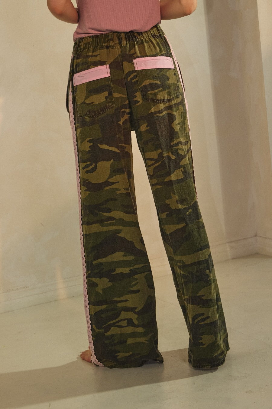 2592 Camo Pink Lace Pant