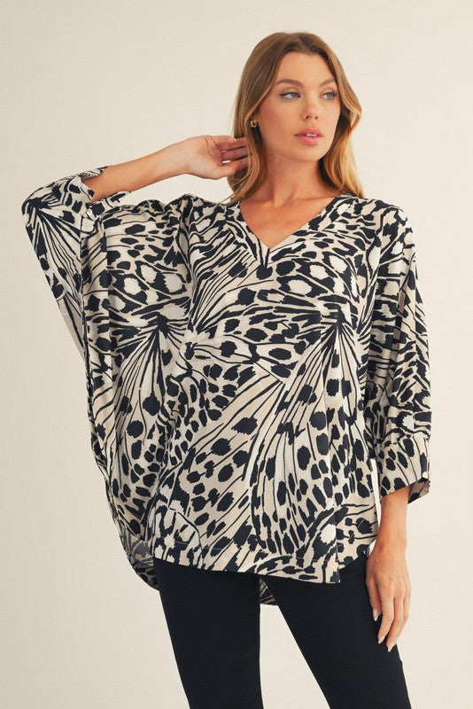 1811 V-Neck Print Blouse