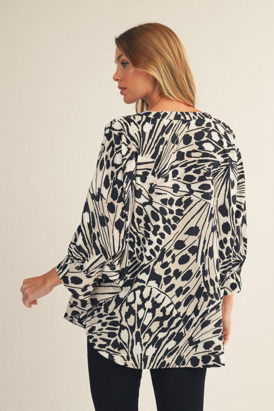 1811 V-Neck Print Blouse