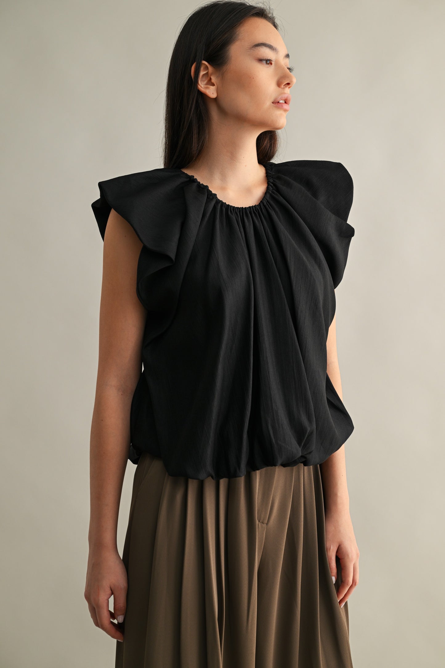 2343 Black Round Neck Bubble Top