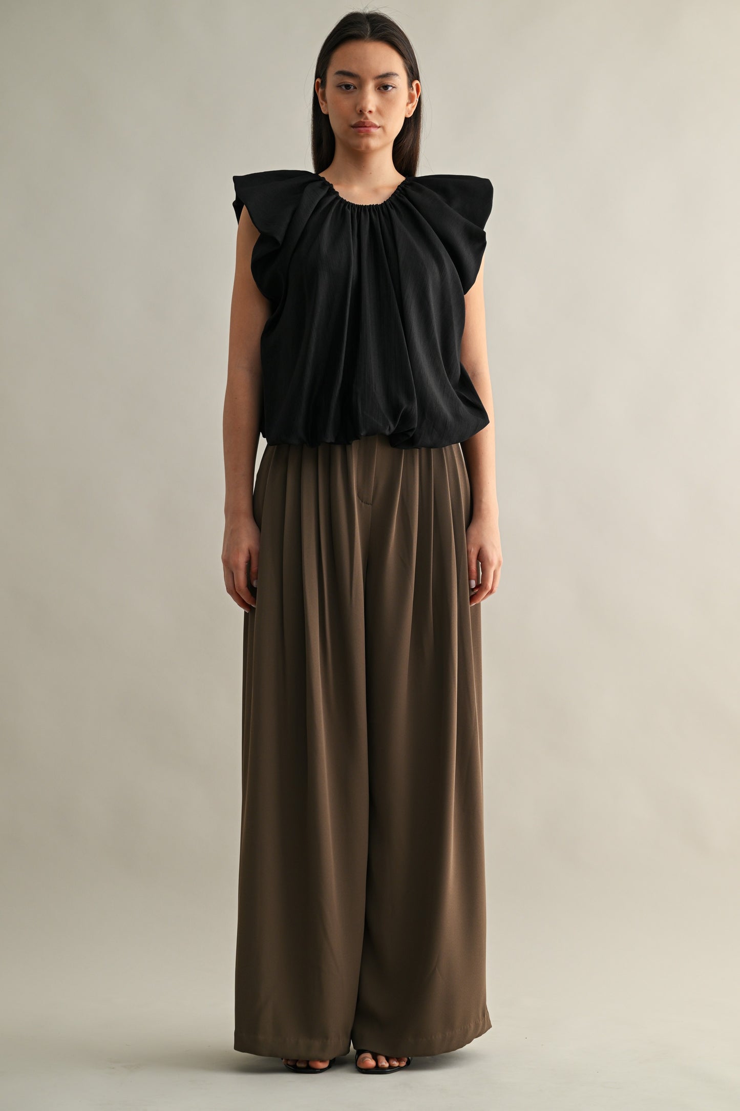 2343 Black Round Neck Bubble Top