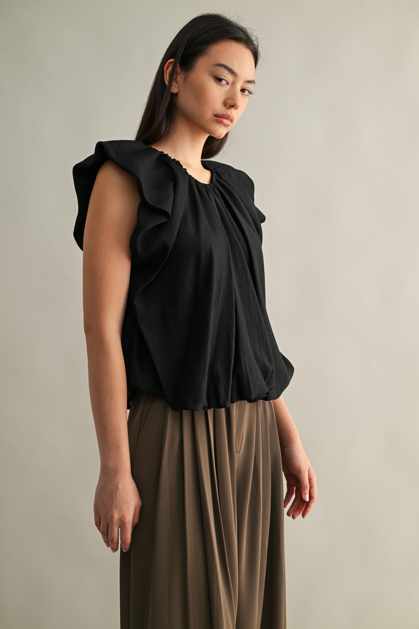 2343 Black Round Neck Bubble Top