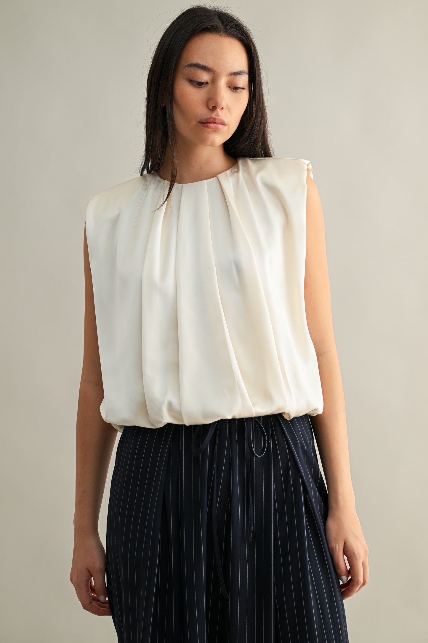 2344 Round Neck Bubble Top