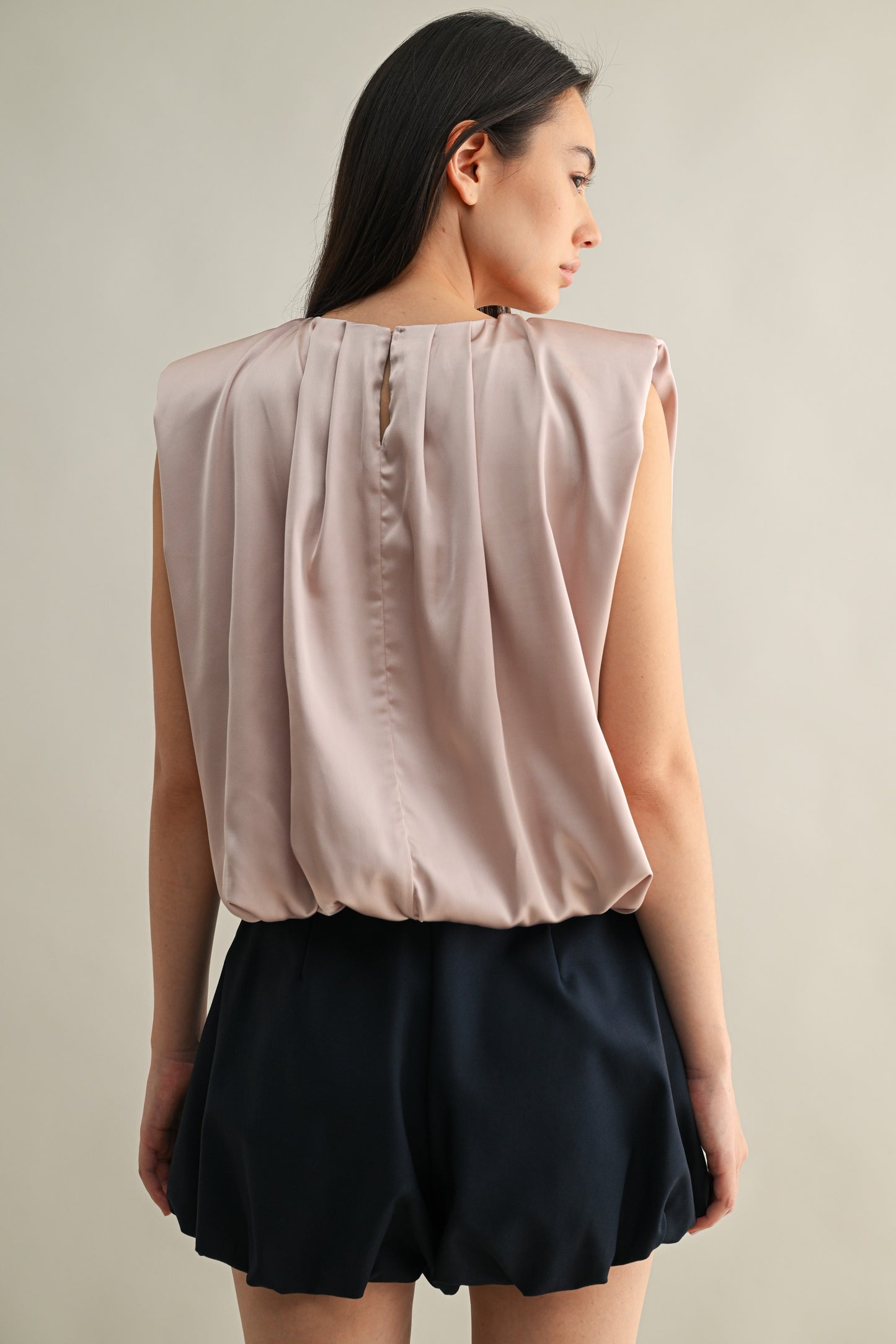 2344 Round Neck Bubble Top