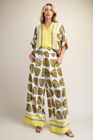 2325 Printed Pant Set