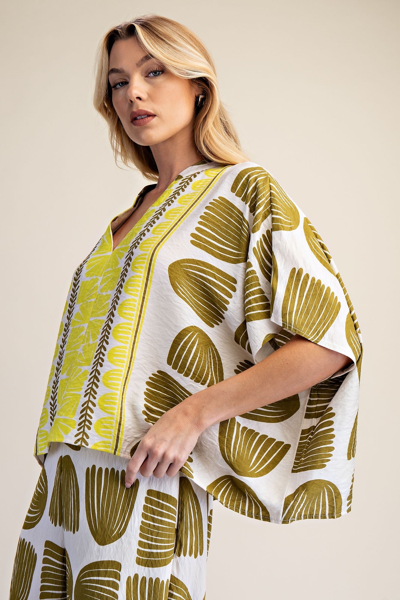2325 Printed Pant Set