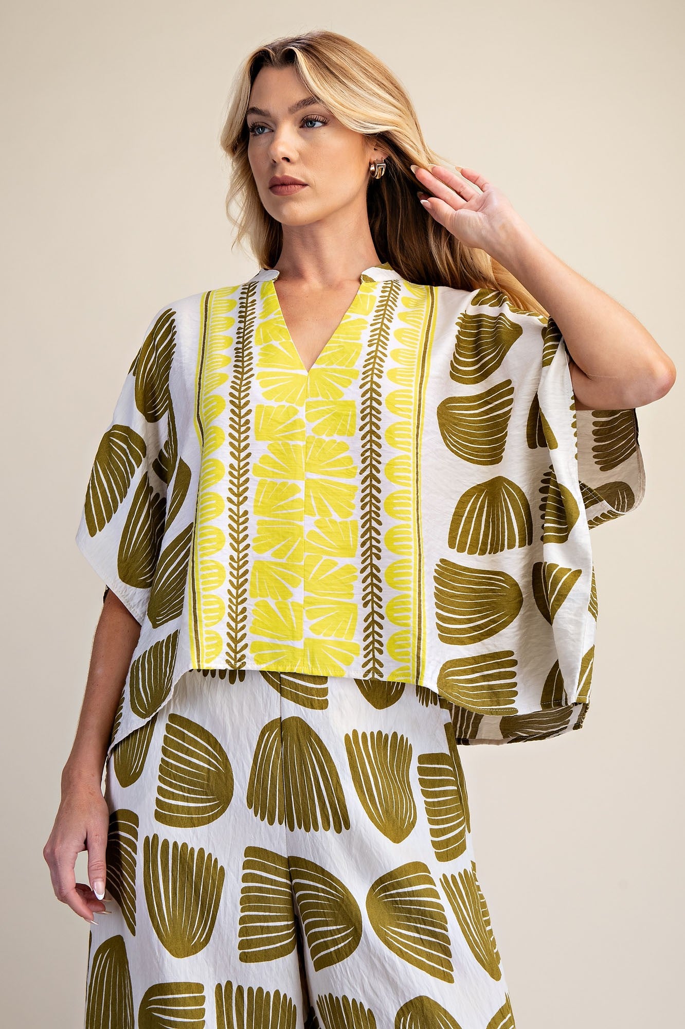 2325 Printed Pant Set