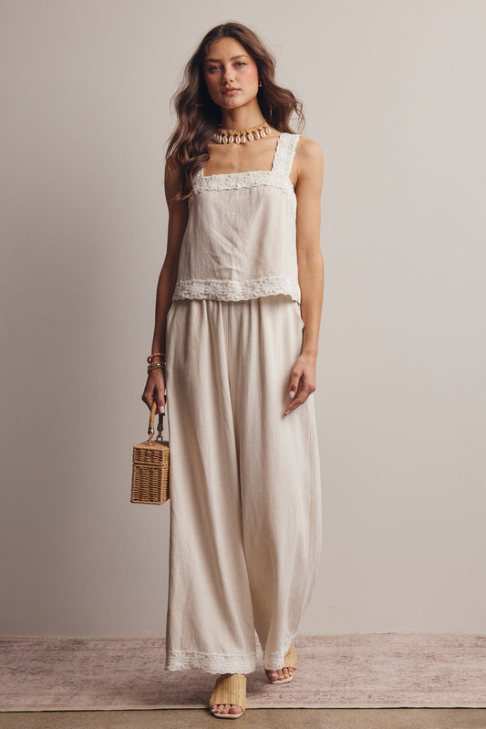 2360 Embroidered Square Neck Set