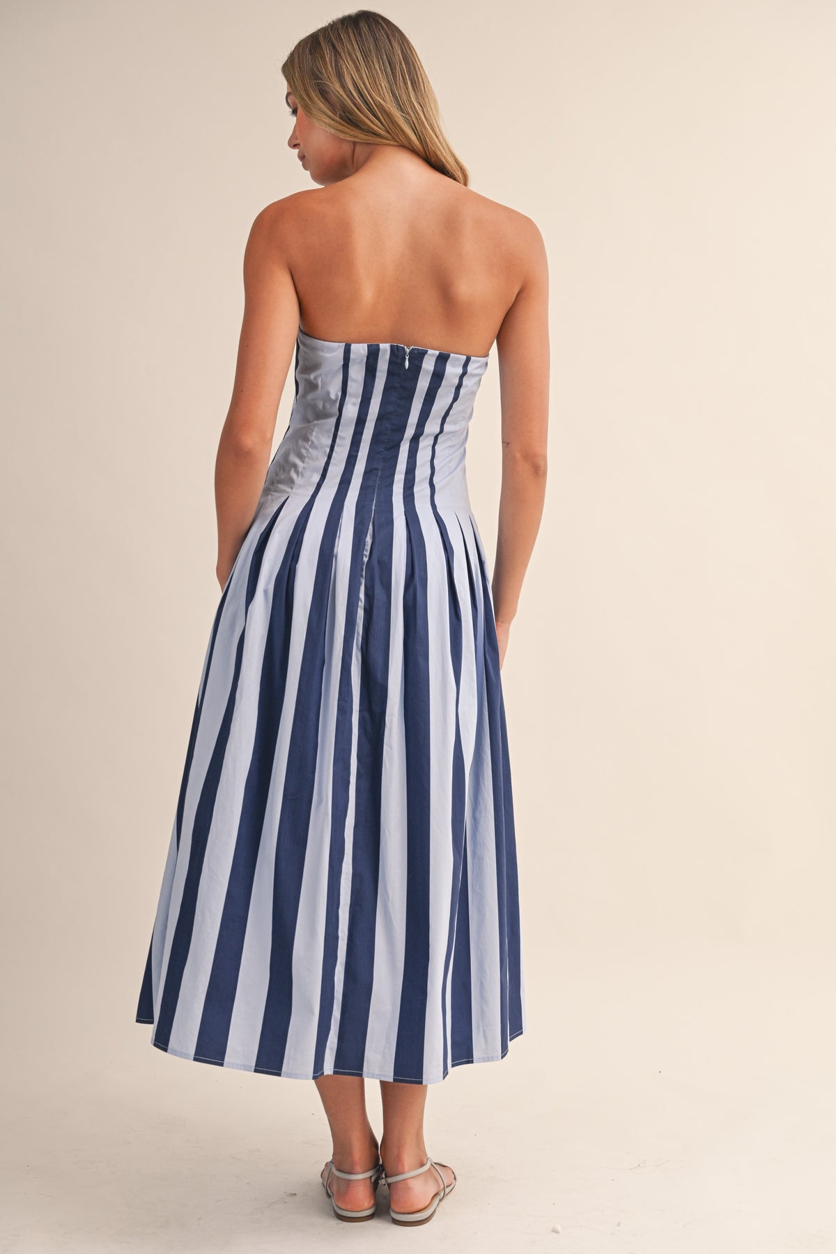 2680 Strapless Striped Pleated Midi Dress