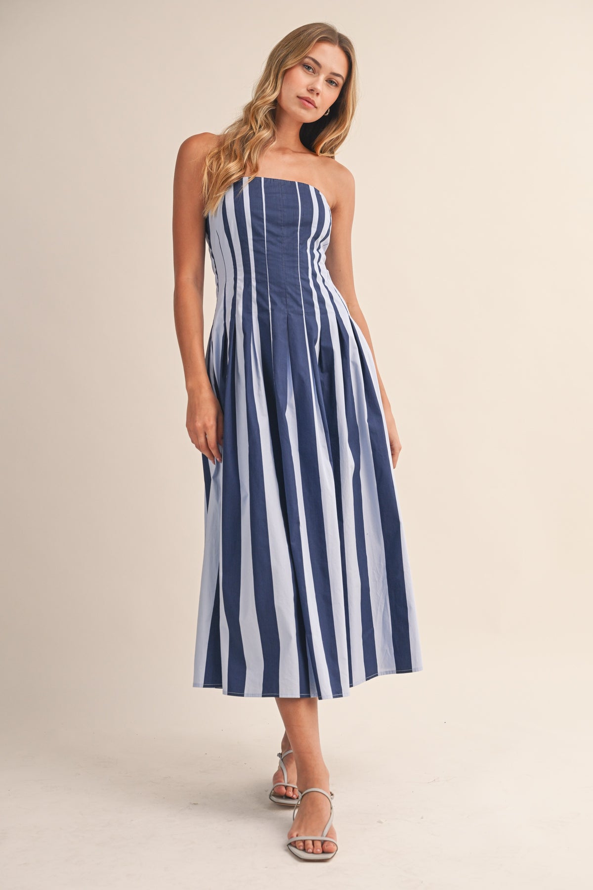 2680 Strapless Striped Pleated Midi Dress