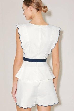 2389 Scallop White Top