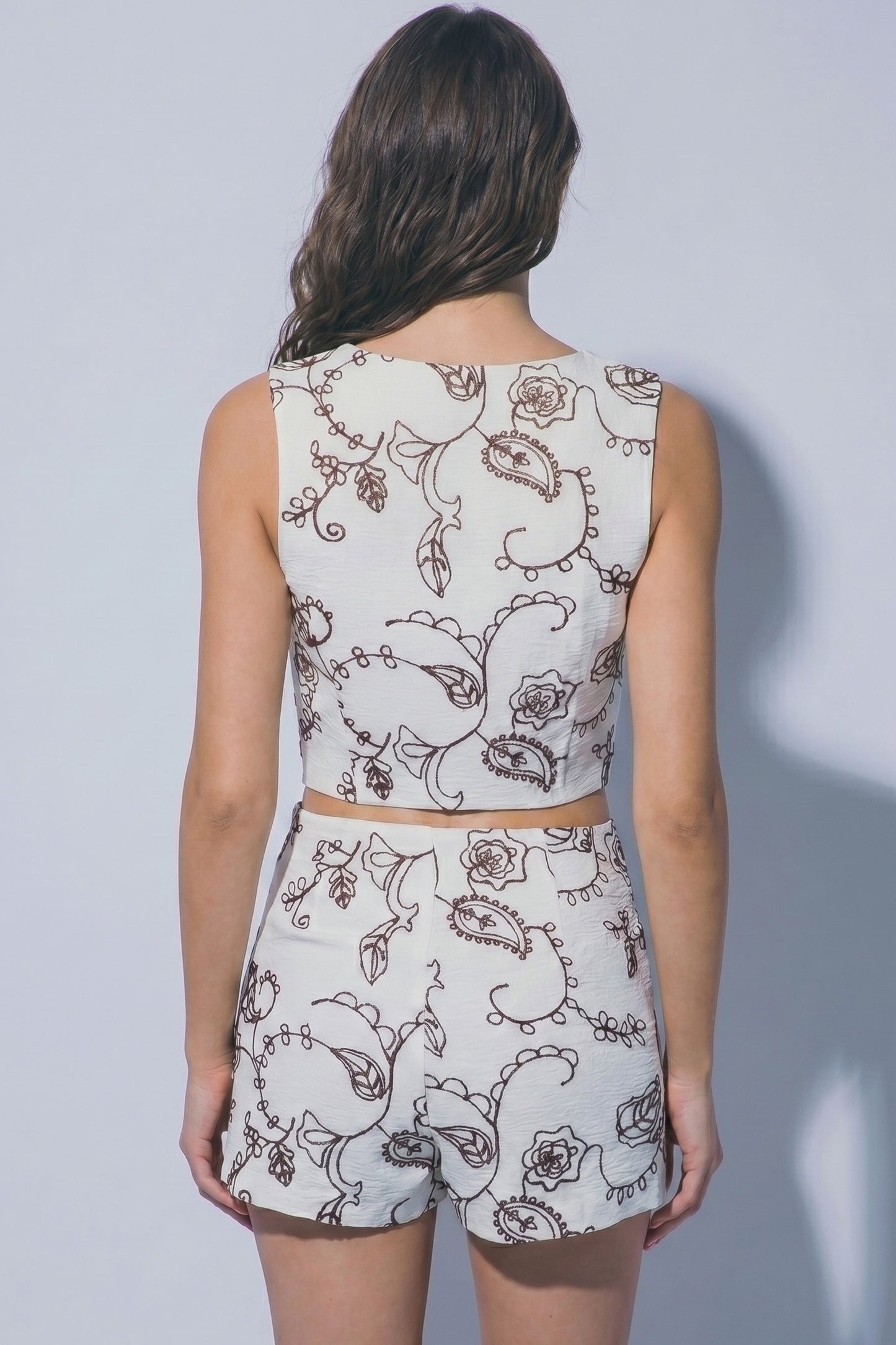 2558 Embroidered Skort Set