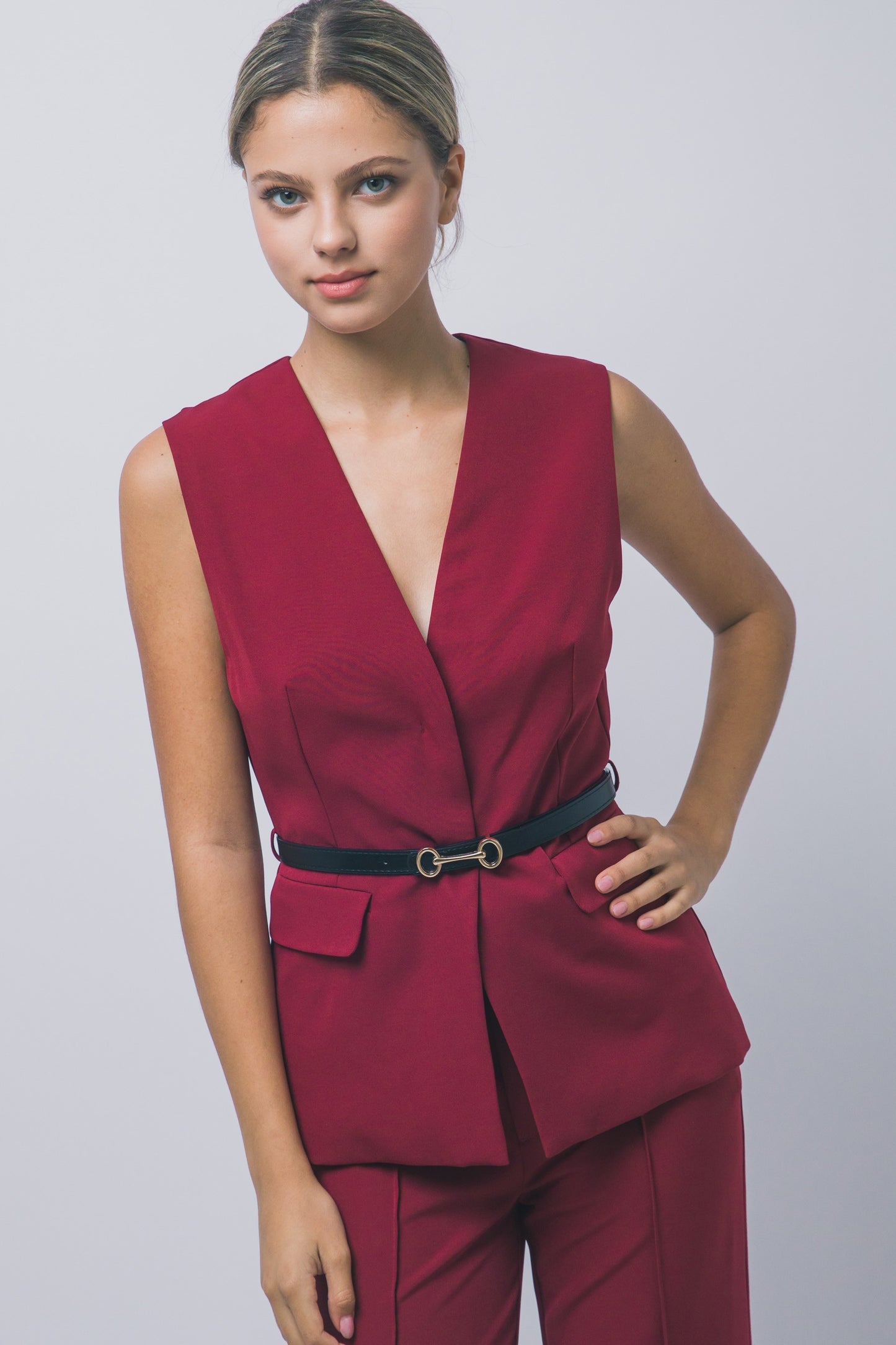 2582 V-Neck Belted Vest