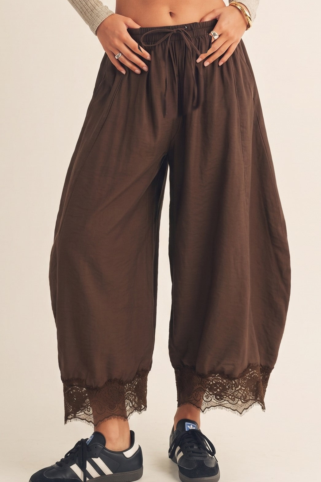 27201 Lace Trim Barrel Pant