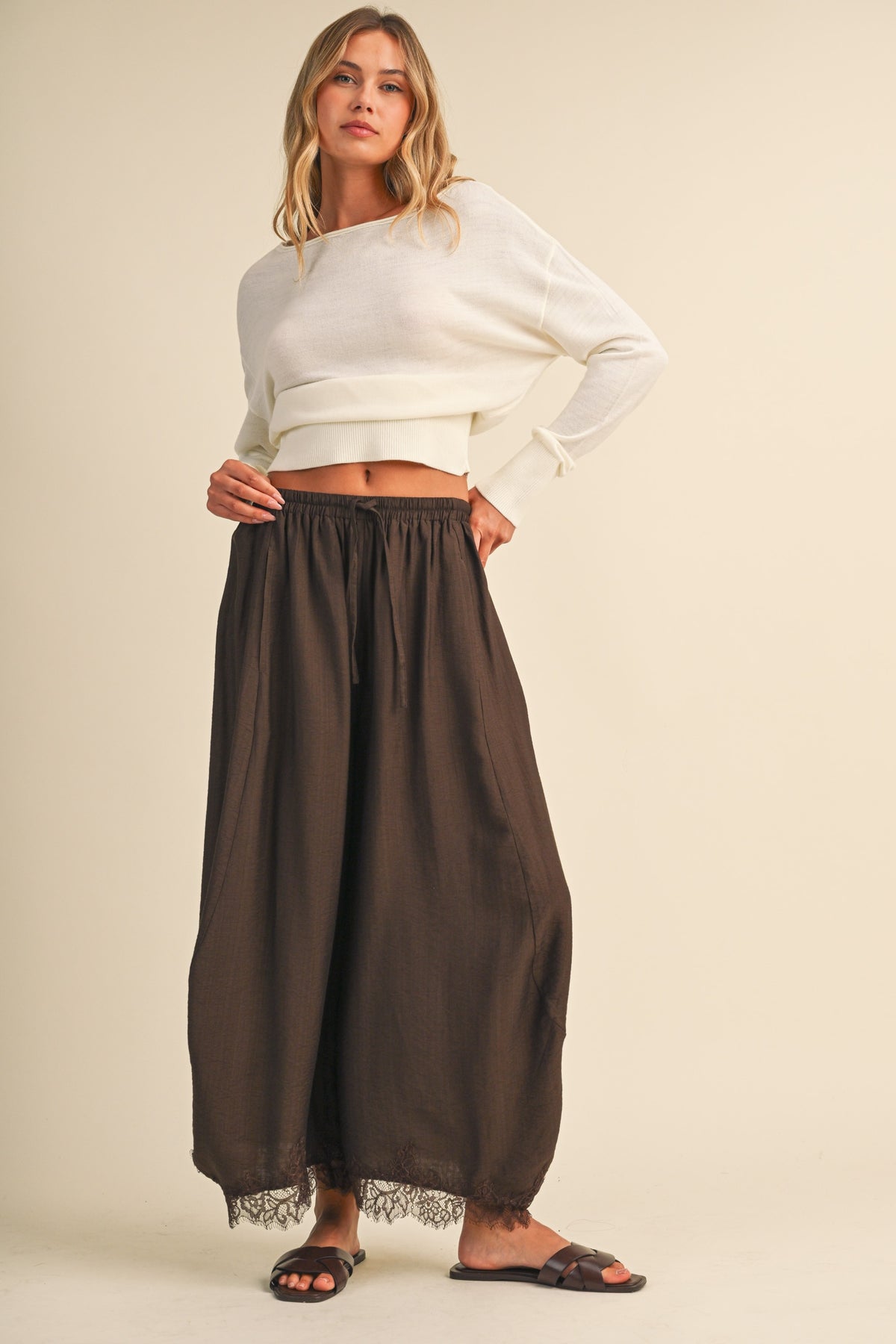 2734 Chocolate Barrel Pant With Lace Trim
