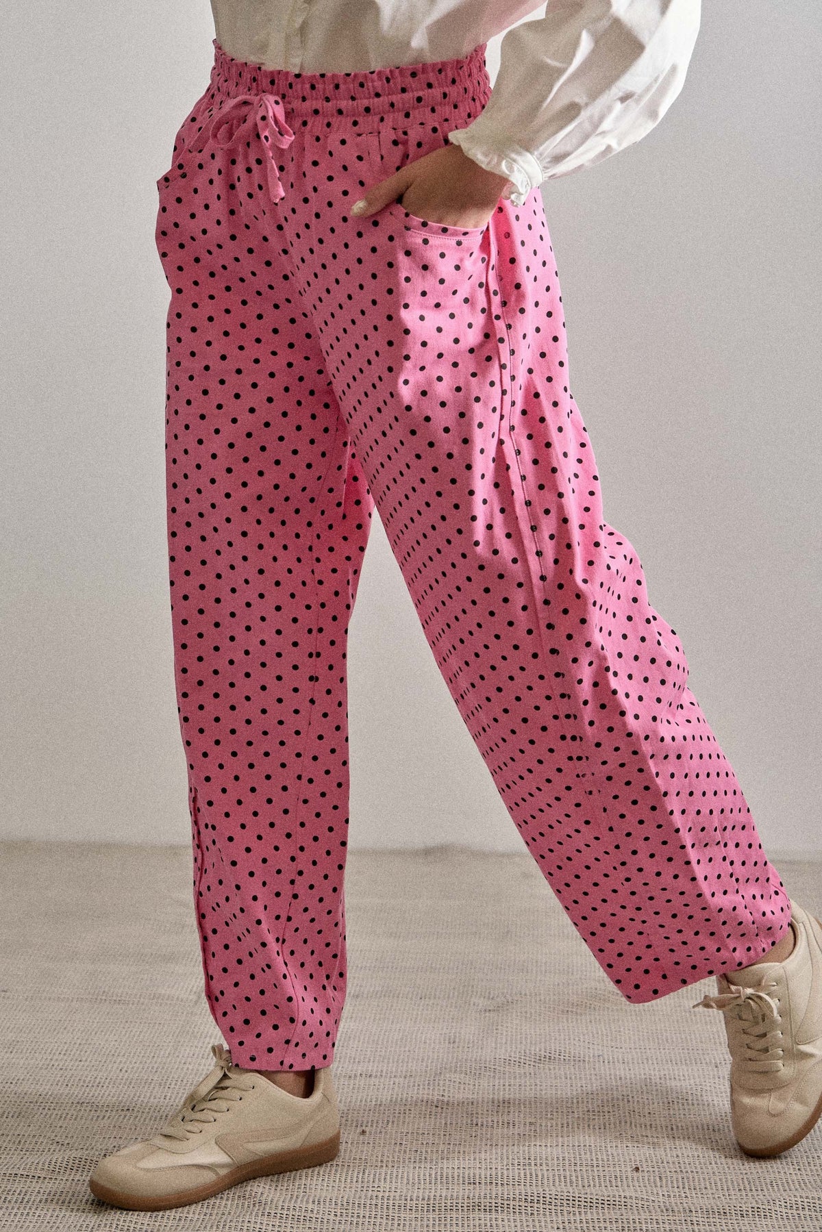 2569 Mini Polka Dots Barrel Pant