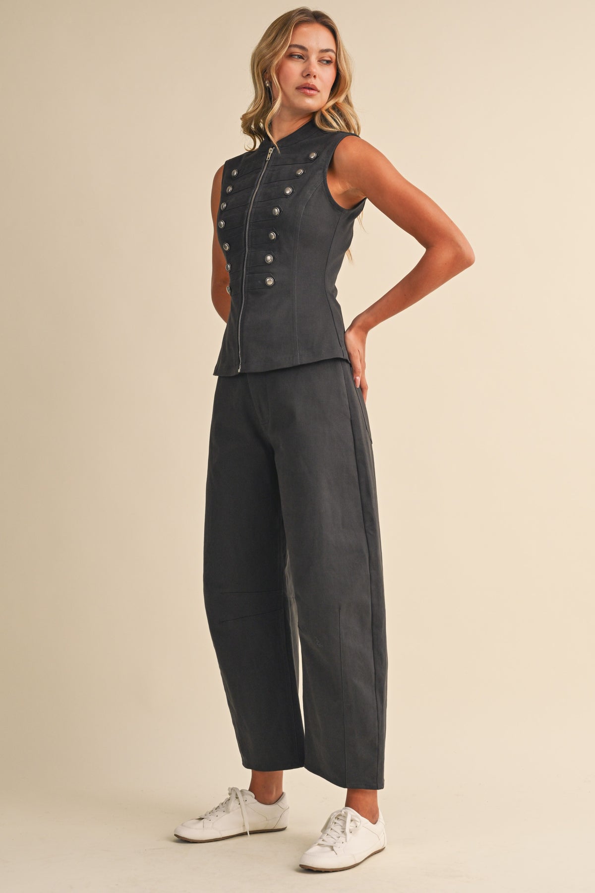 2736 Charcoal Napoleon Top & Barrel Pant