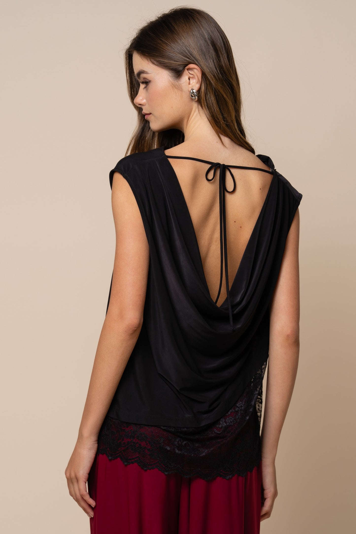 2610 Sleeveless Asymetric Lace Top