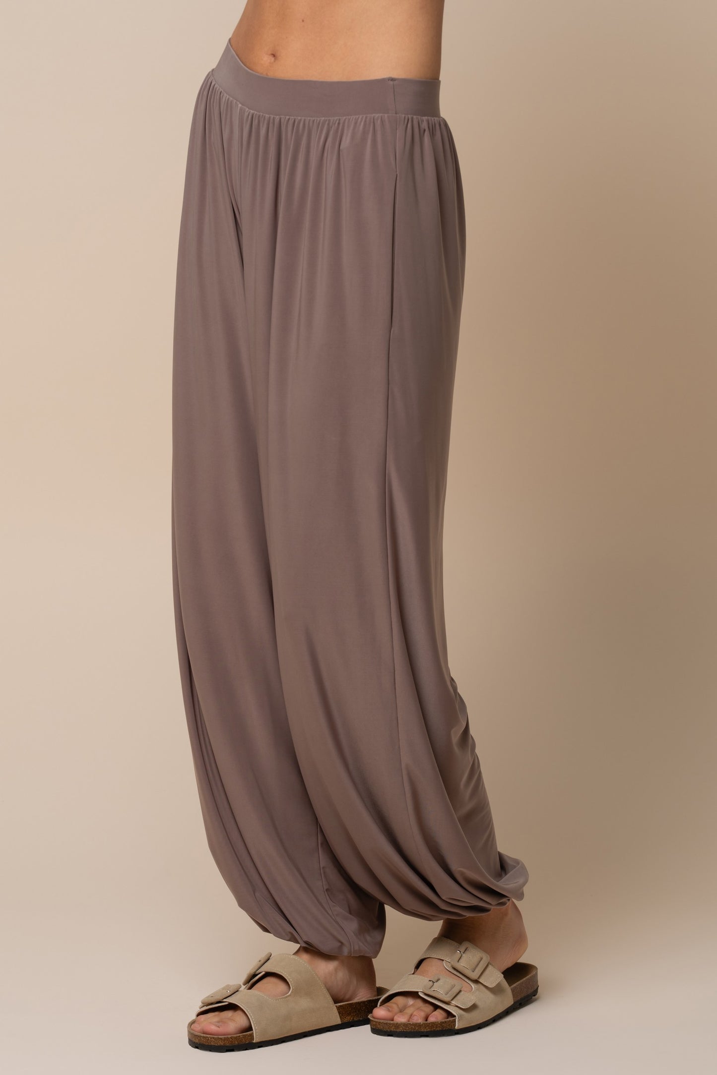2620 Mocha Halter Top & Bubble Pant