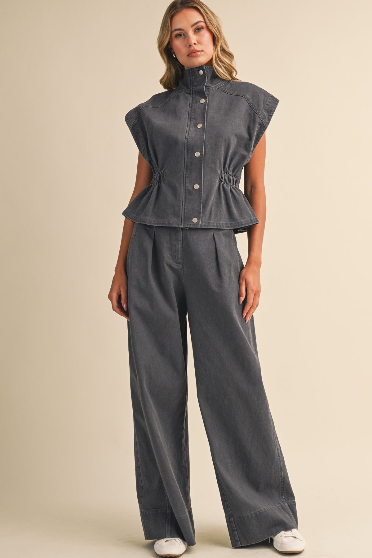2752 High Collar Denim