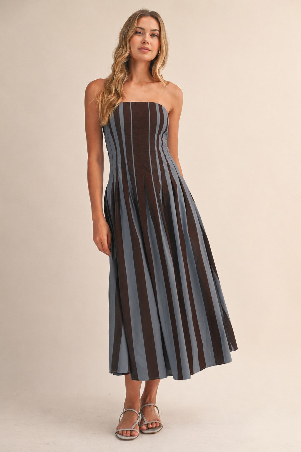 2680 Strapless Striped Pleated Midi Dress